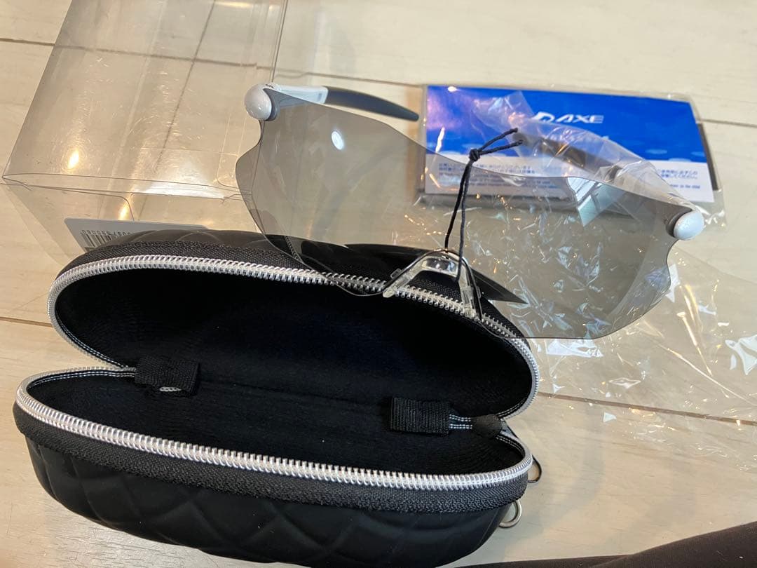 AXEアックス 新品 スポーツサングラス テニス 定価13,000円＋税