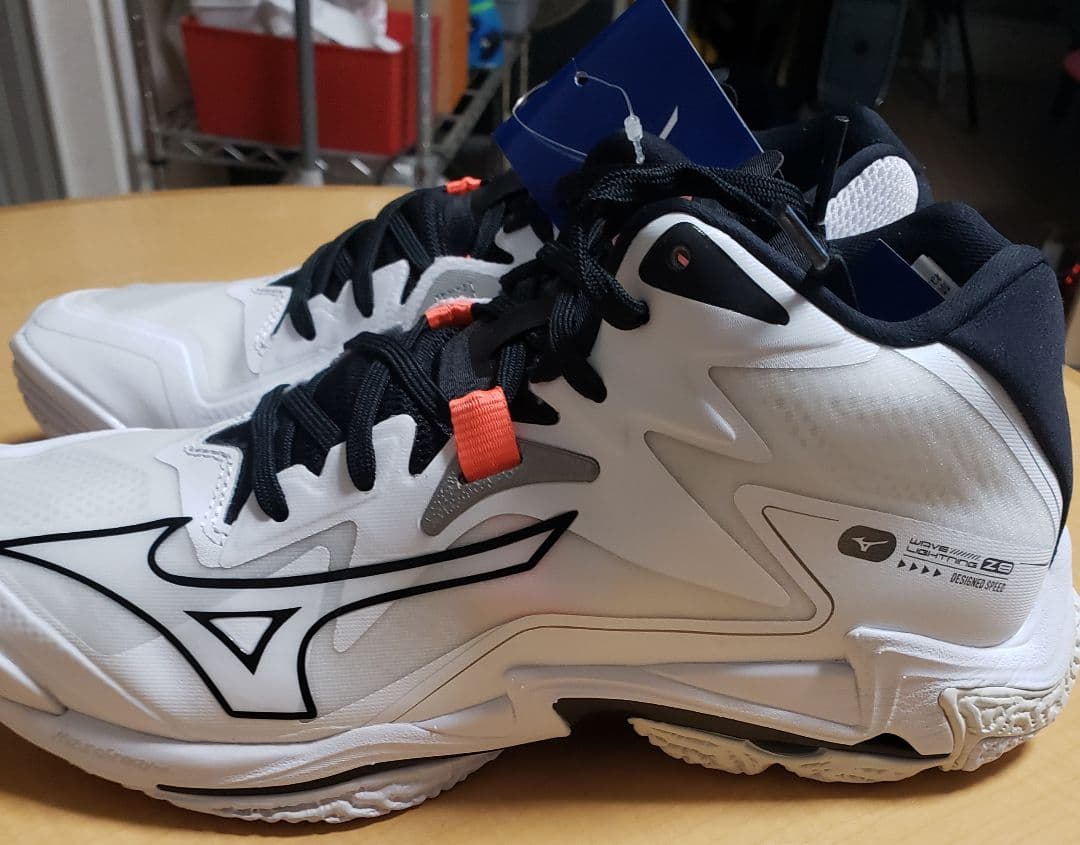 Mizuno Wave LightningZ6.5cm ホワイト/ブラック
