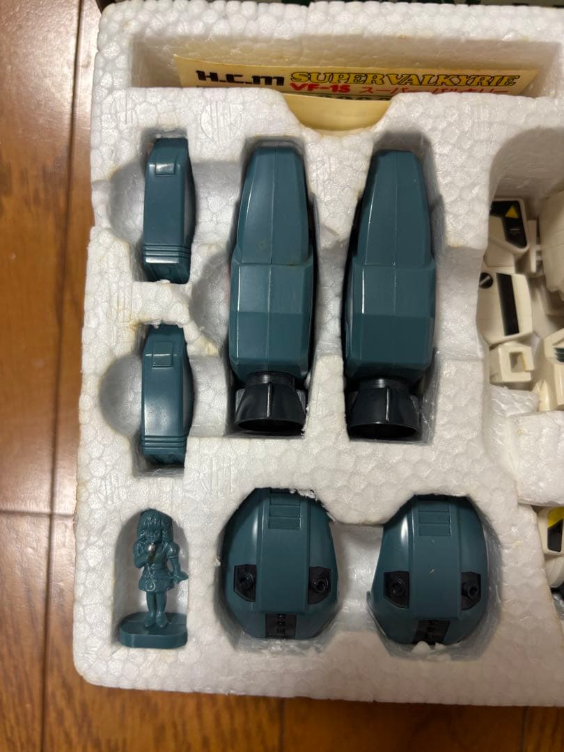 超時空要塞マクロス　ハイコンパクトモデル　スーパーバルキリー