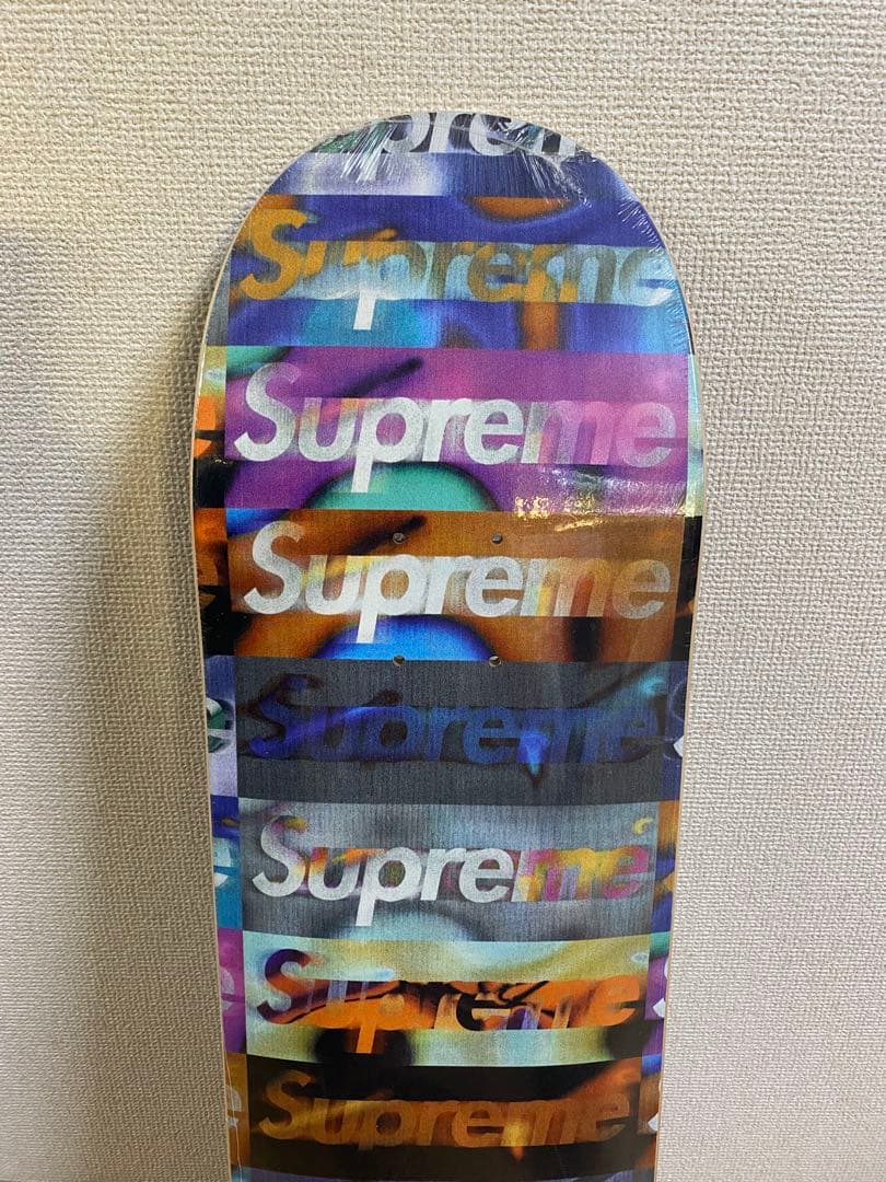 SUPREME / Distorted Logo / スケボーデッキ 20SS