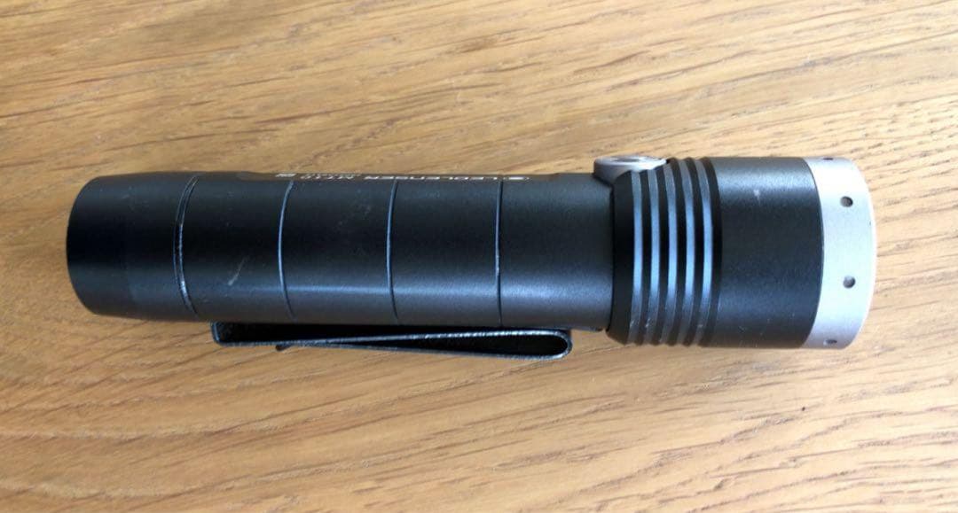 LEDLENSER MT10 懐中電灯