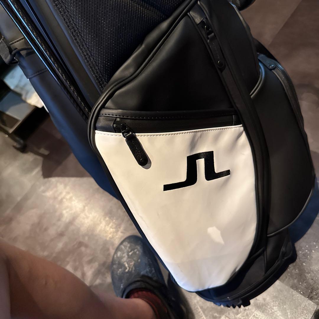 最終値下げ‼️J.LINDEBERG ベゼルコラボ　ゴルフバッグ・キャディバッグ