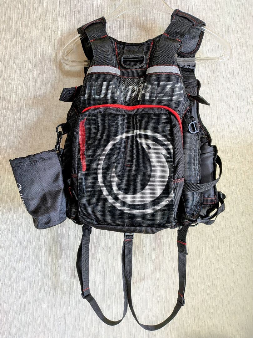 JUMPRIZE COOL VESTライフジャケット ブラック/レッド