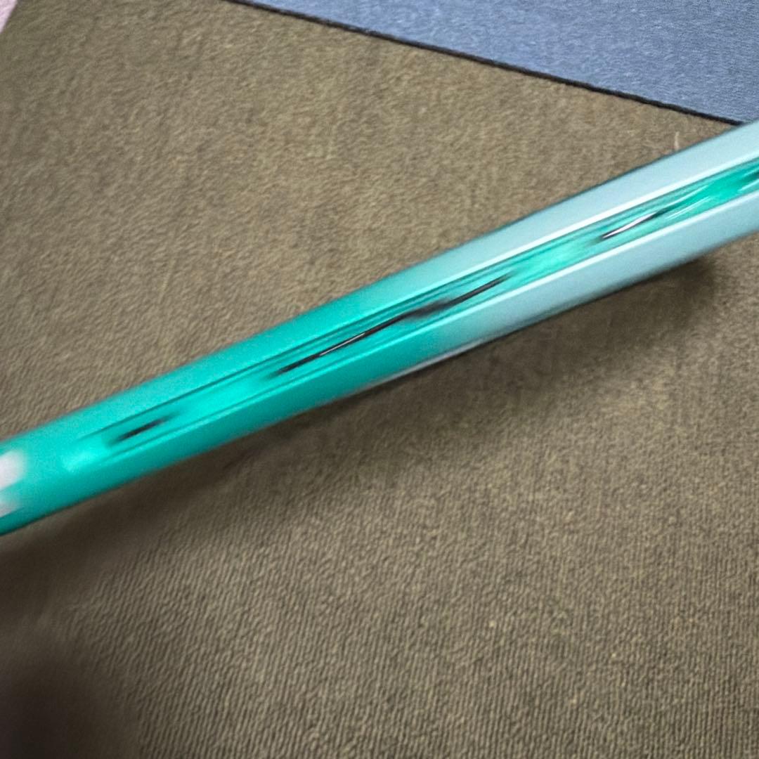 13番YONEX UL-0 テニスラケット 青緑色