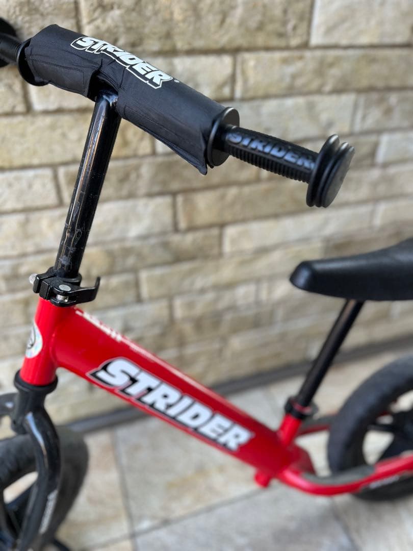 ストライダー 12インチ スポーツモデル 赤 レッド towerスタンド付き