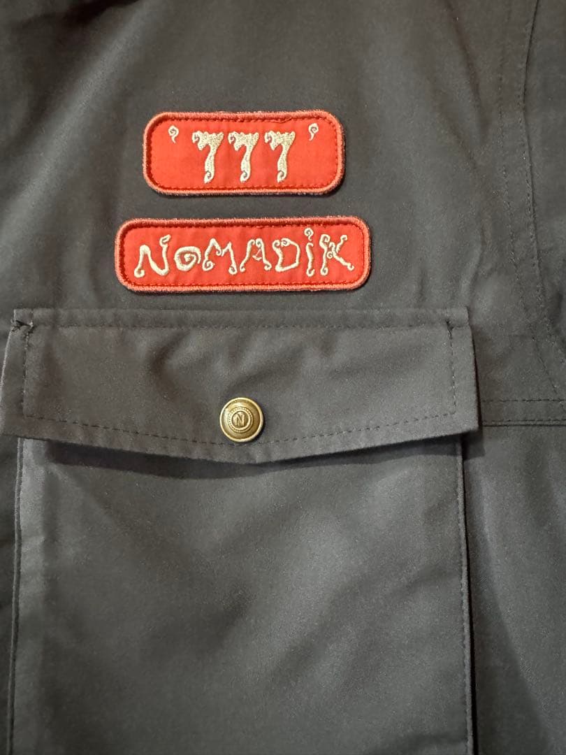 25-26 nomadik 777 セットアップ　darkglay Ｌサイズ美品
