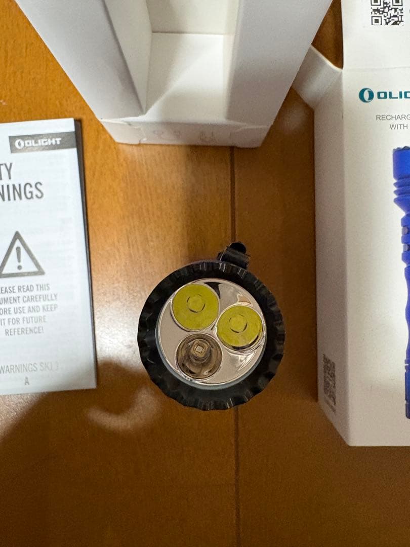 olight Seeker 4 mini ブルー　CW(昼光色) 中古