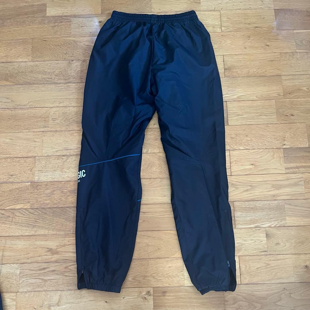 DESCENTE スポーツマジック　ウォームアップウェア上下　サイズＭ