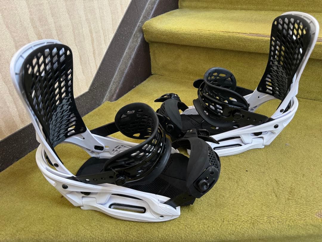 BURTON GENESIS ESTM スノーボードビン ディング