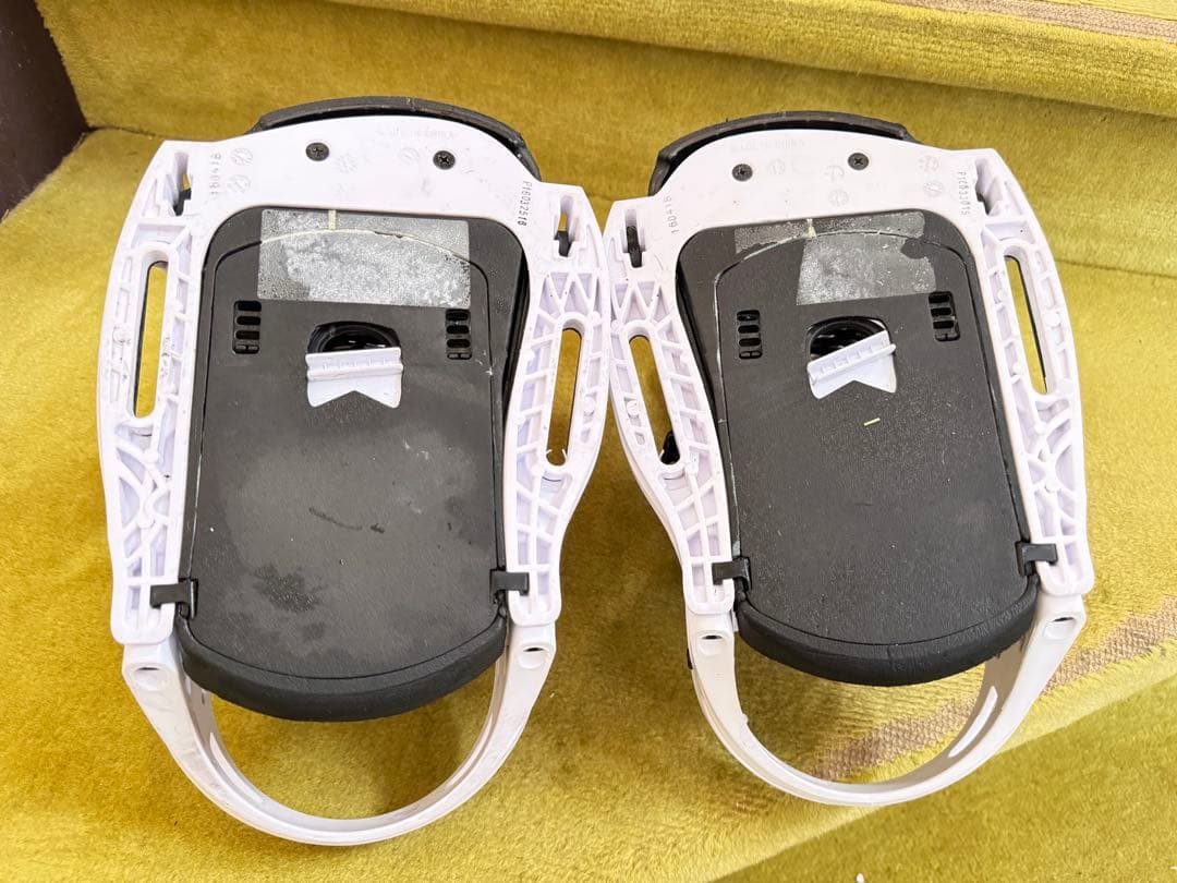 BURTON GENESIS ESTM スノーボードビン ディング