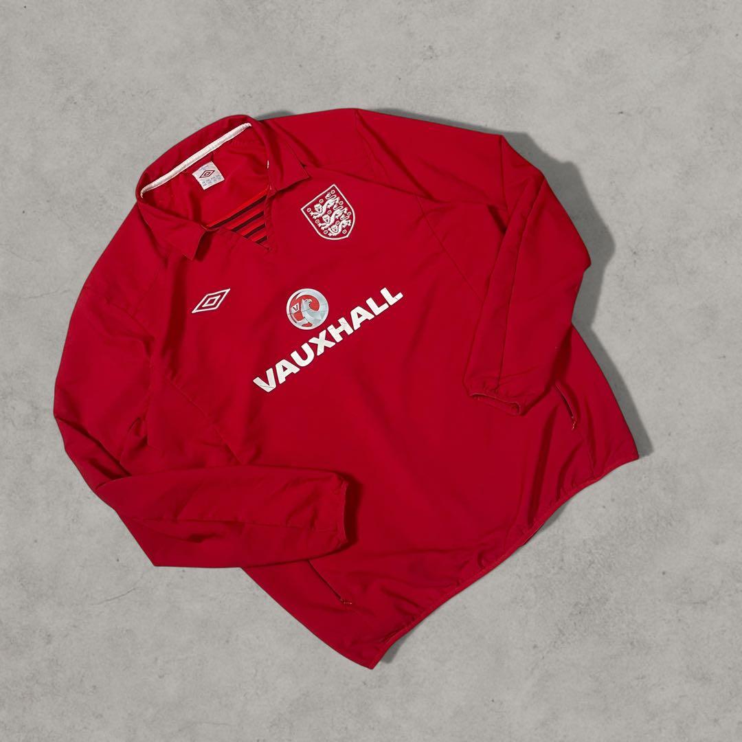 Umbro イングランド代表 ウォームアッププルオーバー刺繍ロゴ XXL 赤
