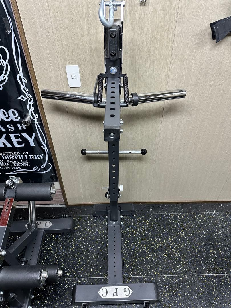 GFCコンパクトベルトスクワット自立式レッグストレングス　ベース・ハンドルセット