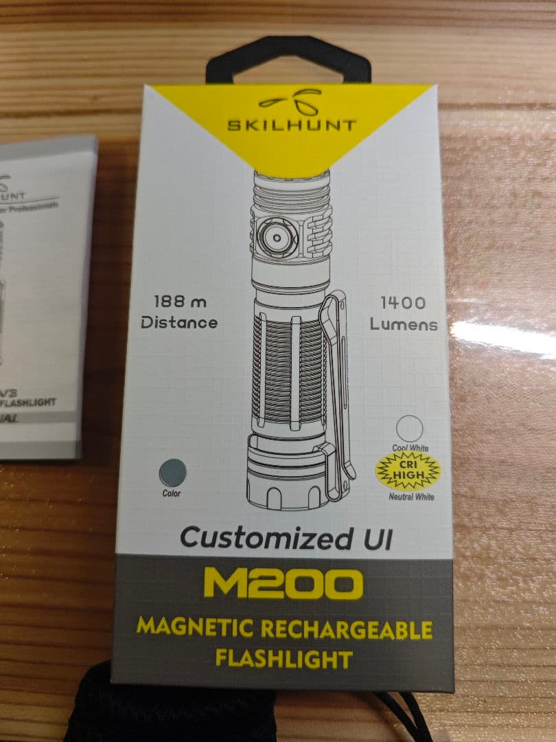 値下げ済★LEDライト USB磁気充電 耐水 マグネットスタンド 付属品多数美品