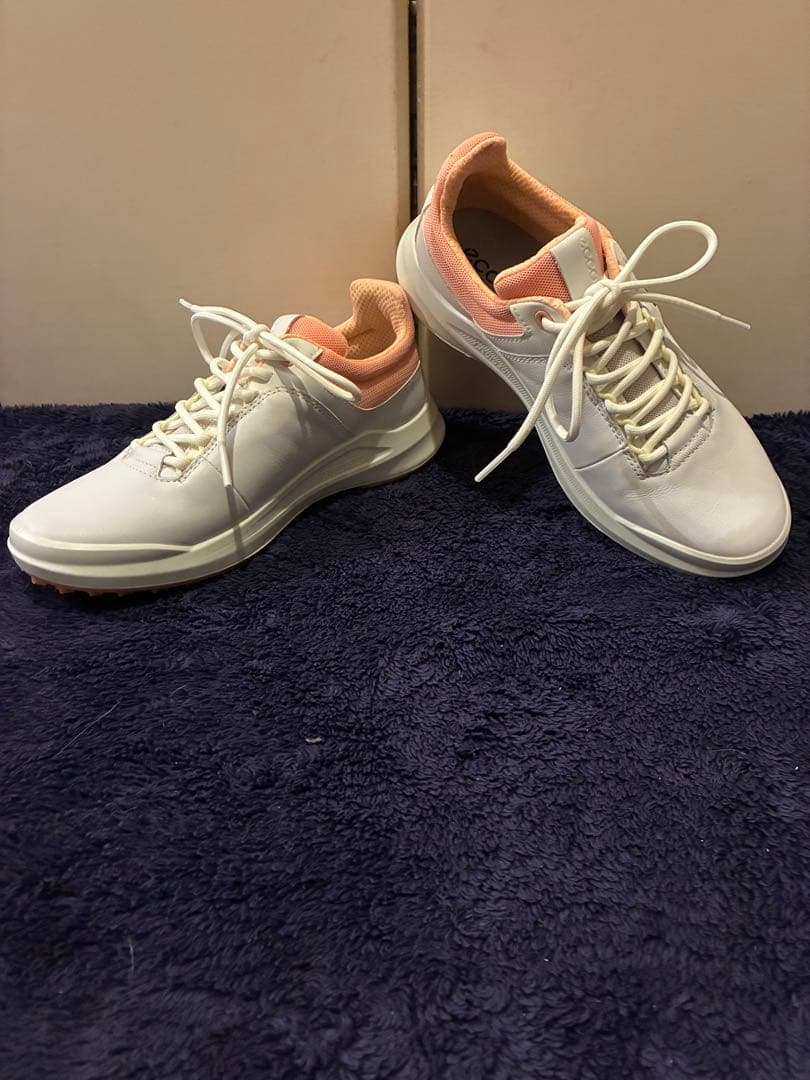 美品ecco ゴルフシューズ シロ 白 22.5 NEW BALANCE