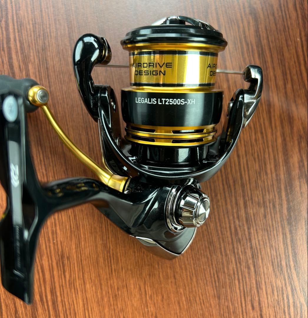 23レガリス　ダイワ　LT2500S-XH
