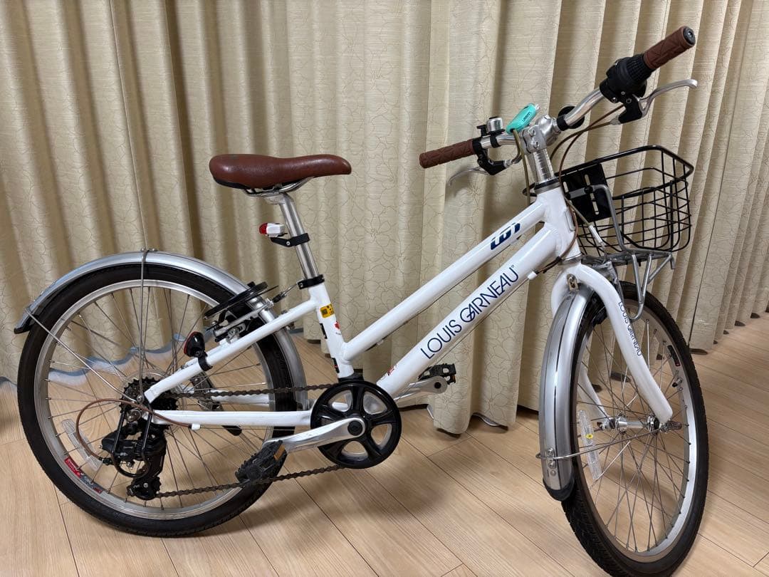 【22インチ子供用自転車 】ルイガノJ22 Plus ホワイト6段変速