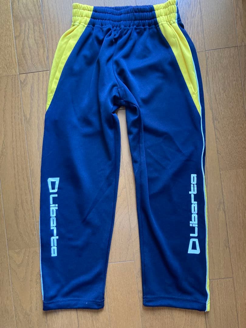 Libartaジャージ上下セット 130㎝