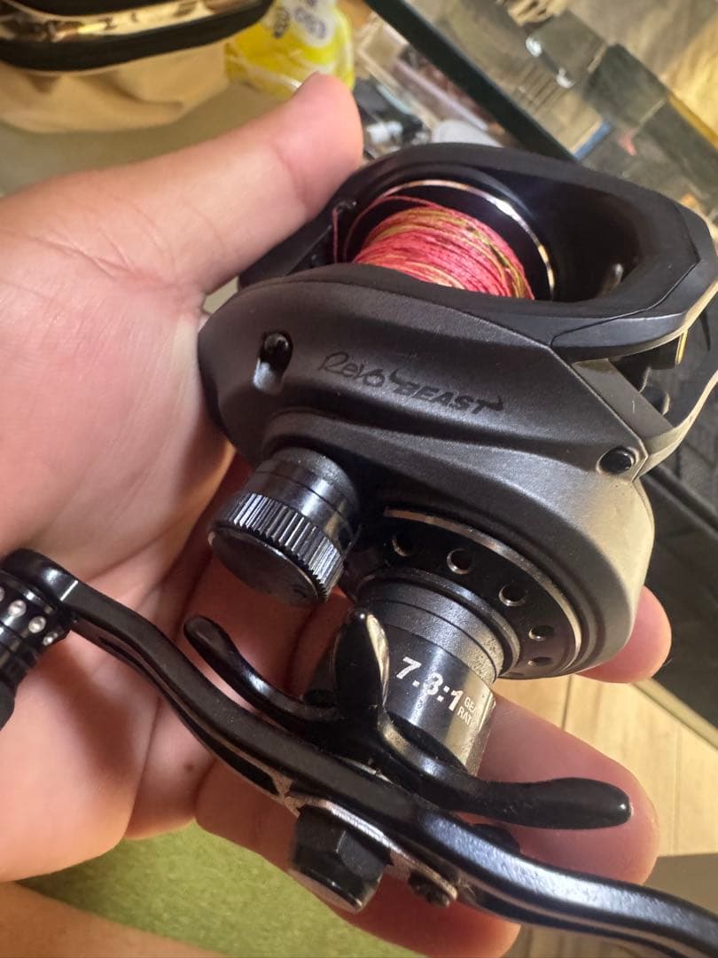 Revo BEAST ハイギア7.3.1右ハンドル PE4号巻いてます