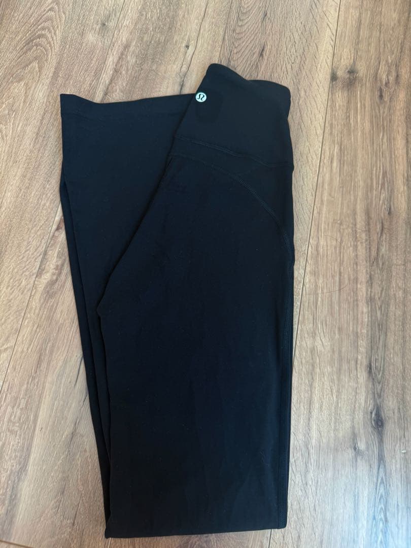 lululemonルルレモンGrooveハイライズフレアパンツブラックxs、s