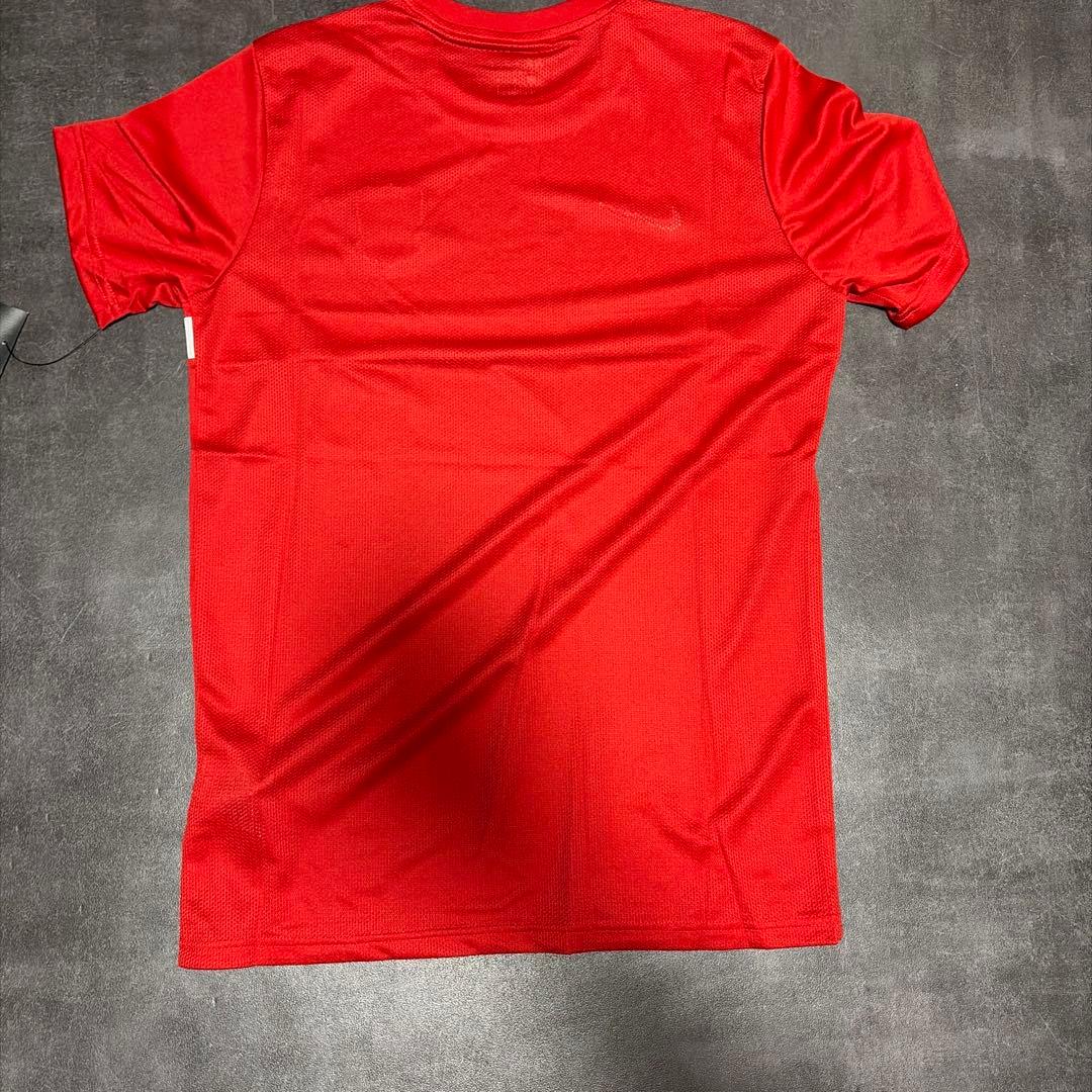 浦和レッズ　練習着　L 新品