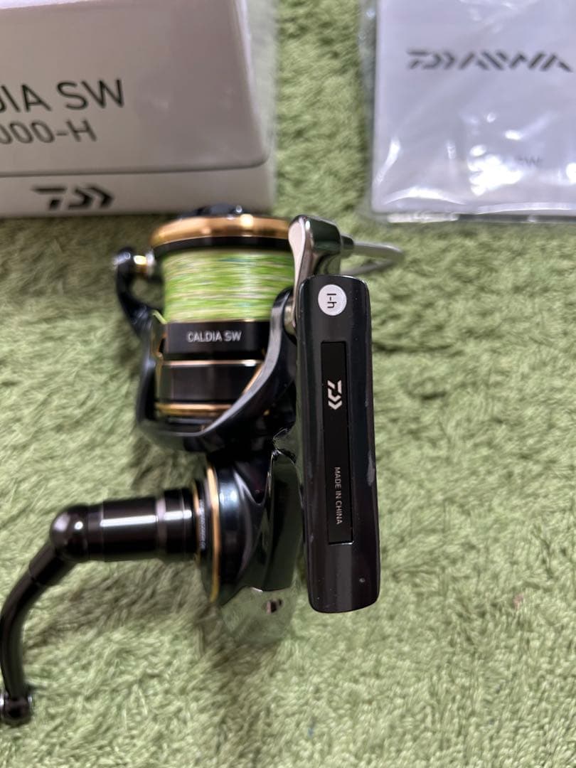 Daiwa CALDIA SW 8000-H スピニングリール