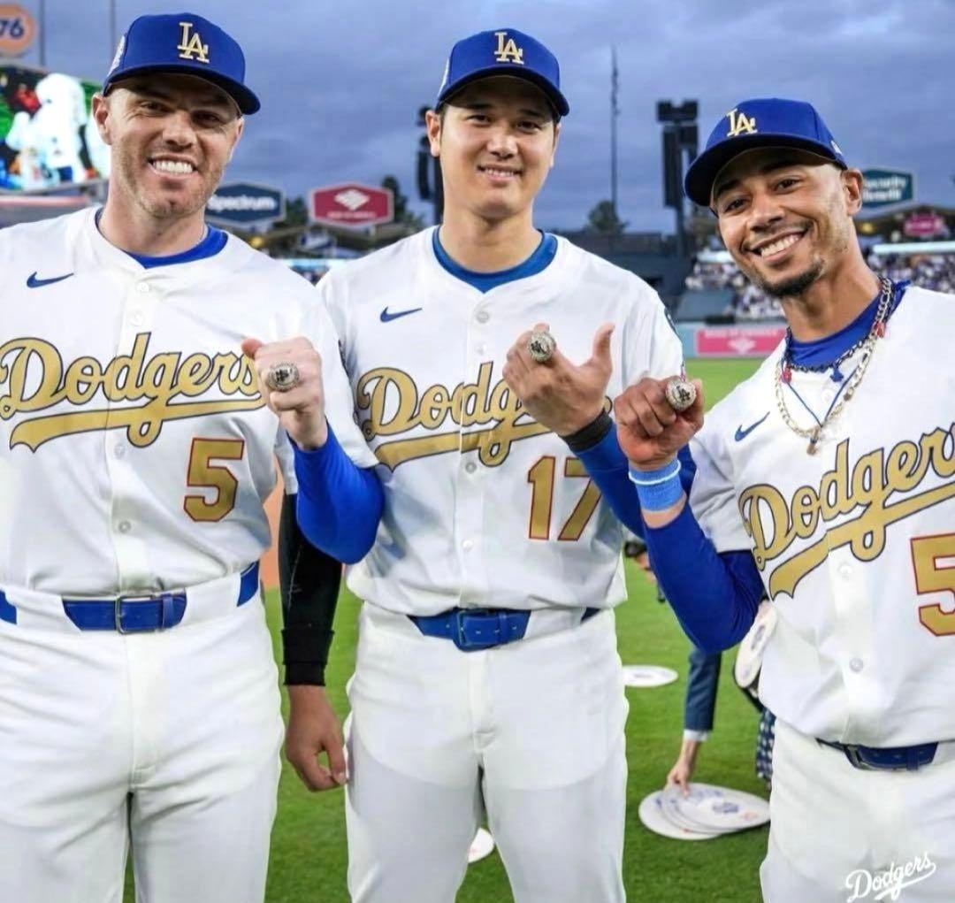 ドジャース /大谷翔平 ゴールド コレクション ユニフォーム/NIKE 【新品】
