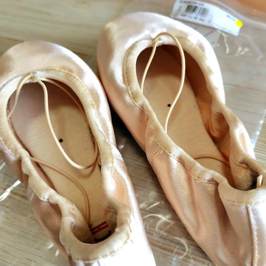 BLOCH EUROSTRETCH トゥシューズ 7 xxx 　新品　少し訳あり