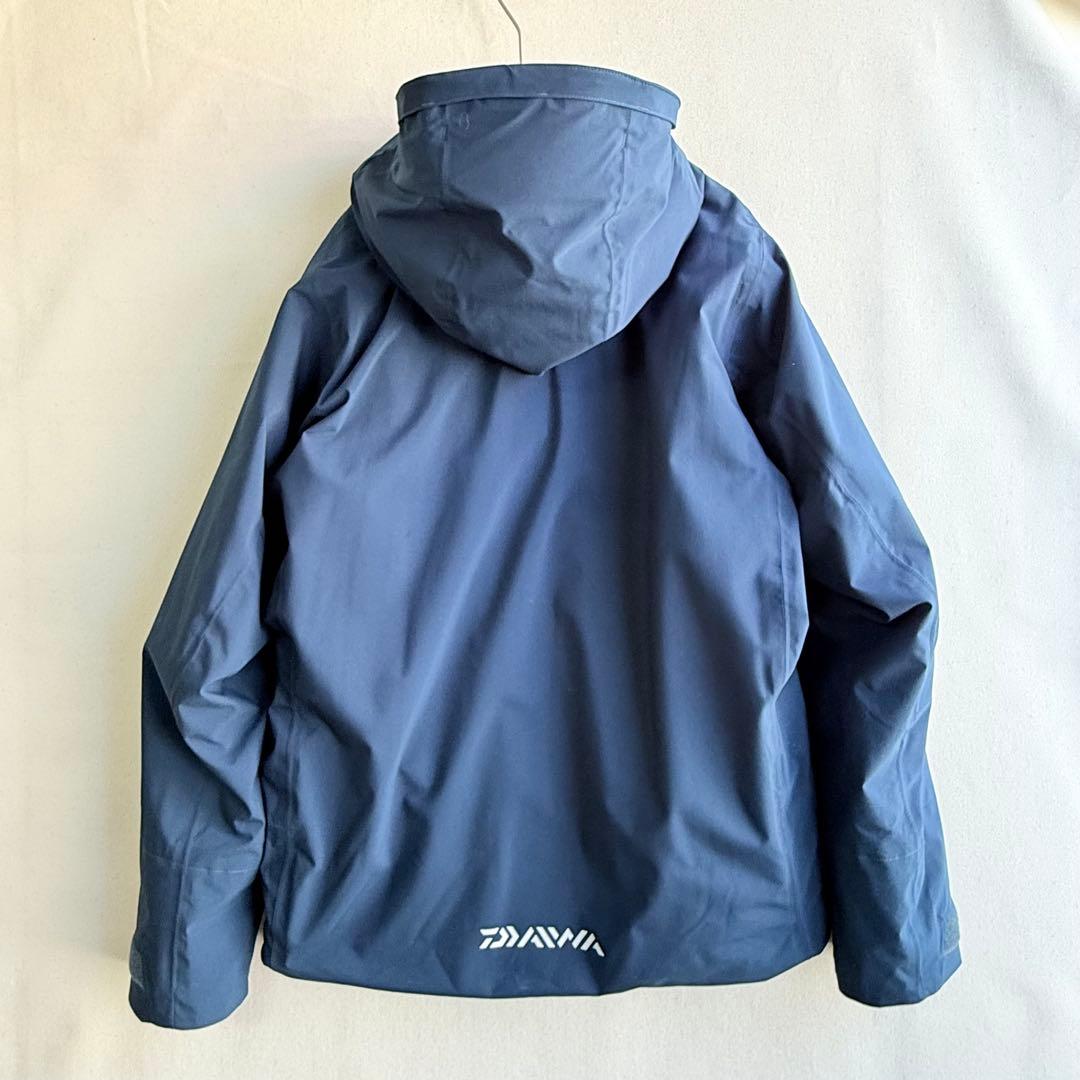 美品　ダイワ レインマックス ウィンタースーツ ネイビー 防水　中綿ジャケット
