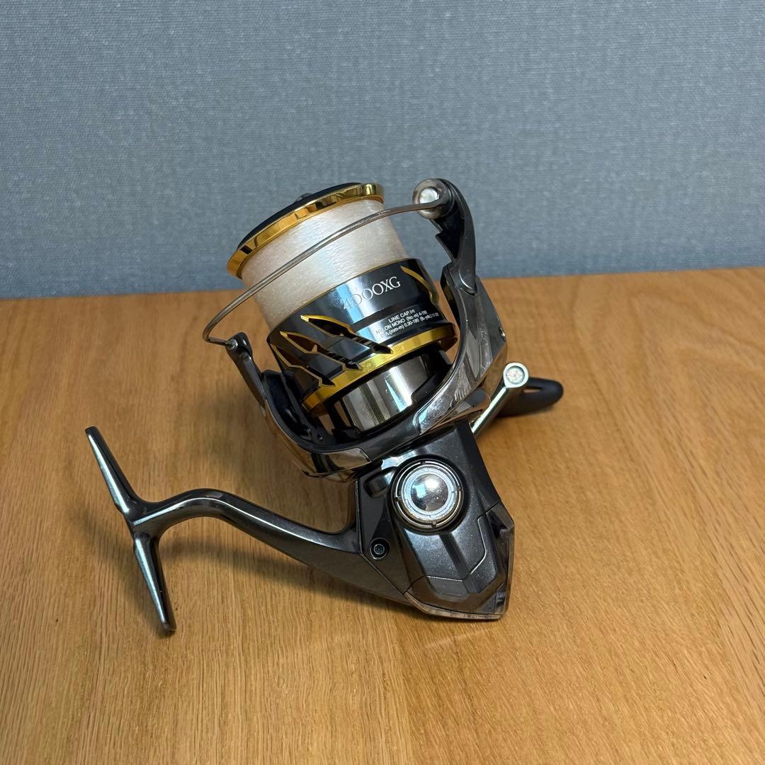 20ツインパワー4000XG シマノ スピニングリール