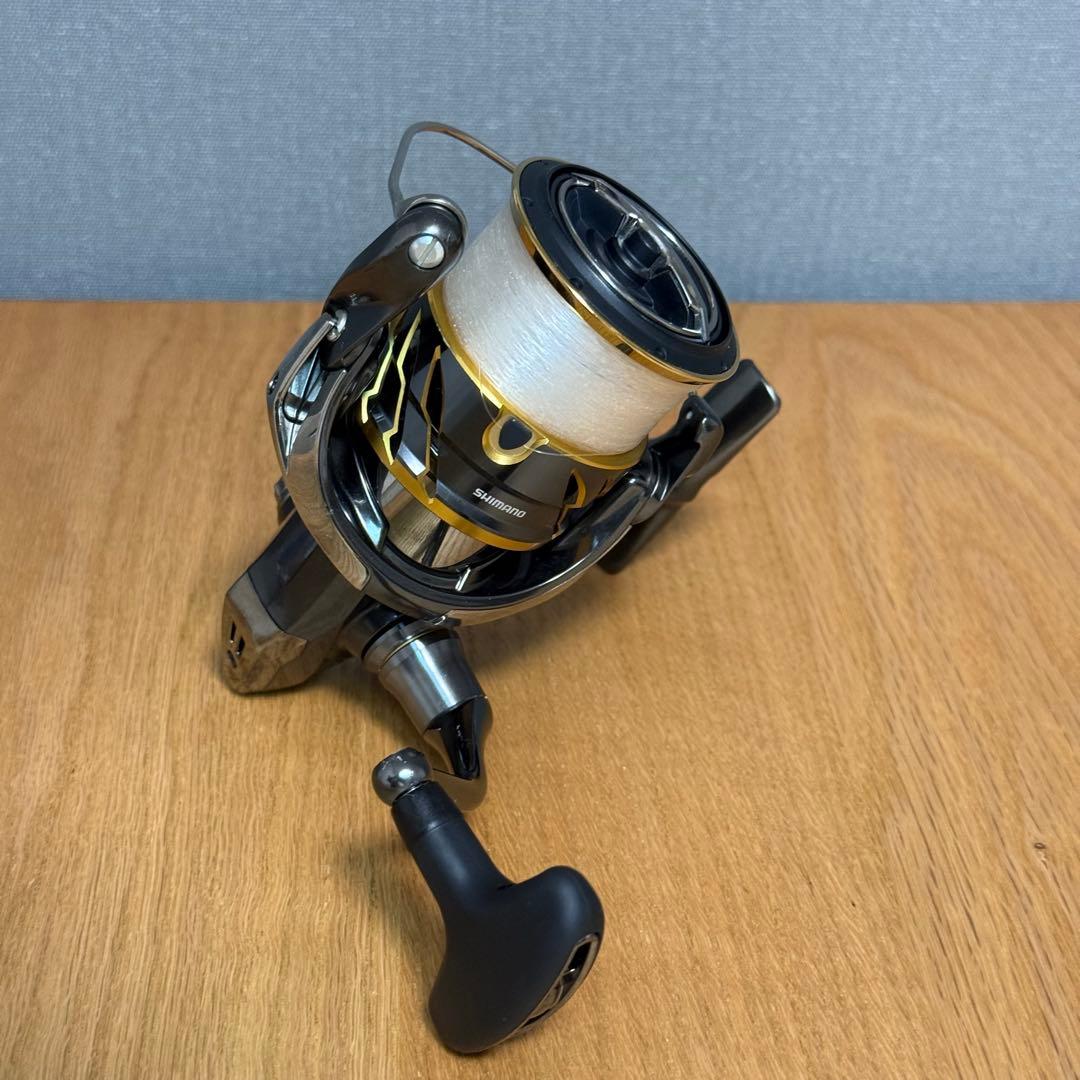 20ツインパワー4000XG シマノ スピニングリール