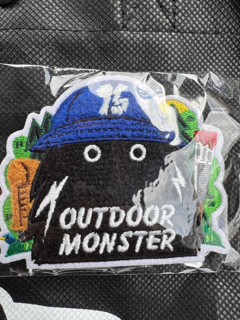 アウトドアモンスター　ベルクロもふもふワッペン