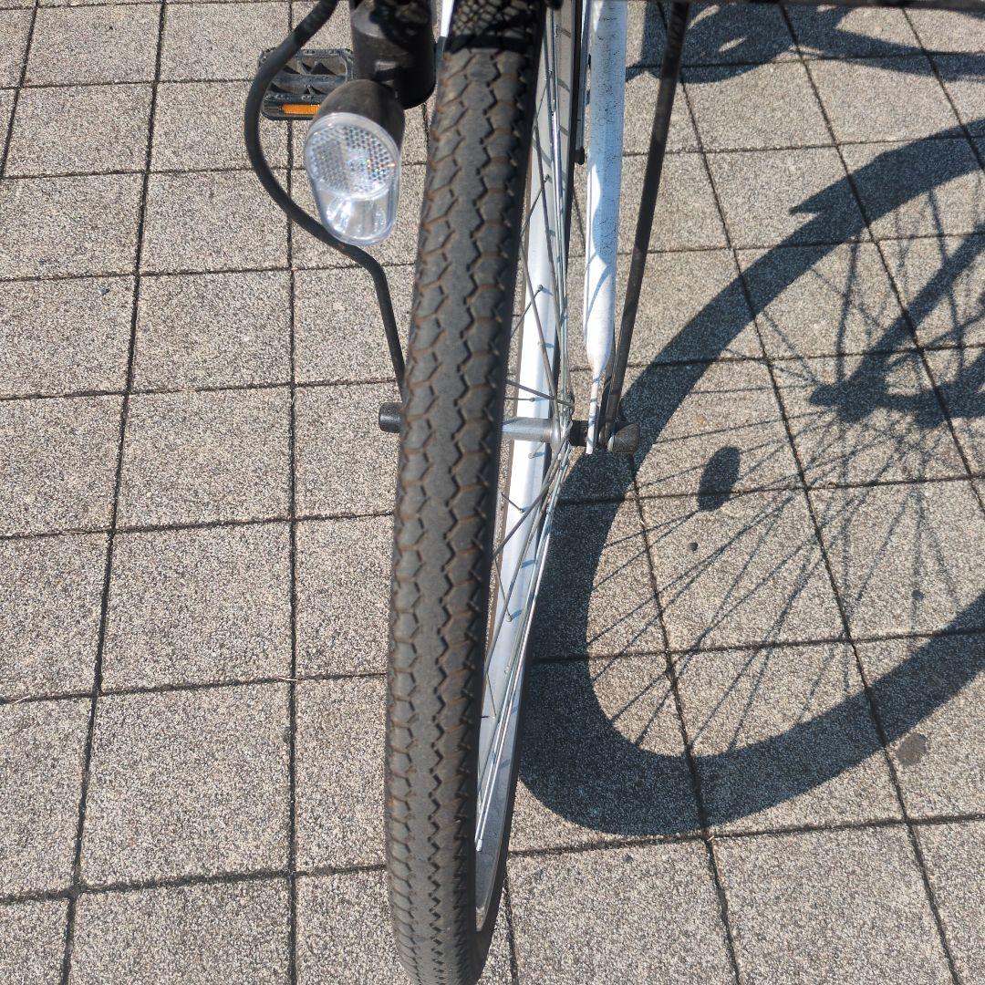 24インチ シティサイクル 前カゴ付き(引き取り限定)ホワイト