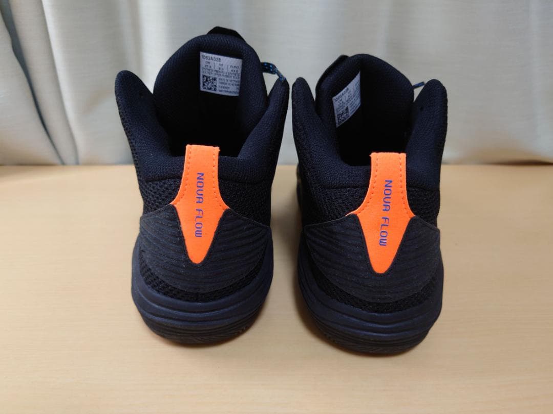 asics バスケットボールシューズ NOVA FLOW ブラック/オレンジ