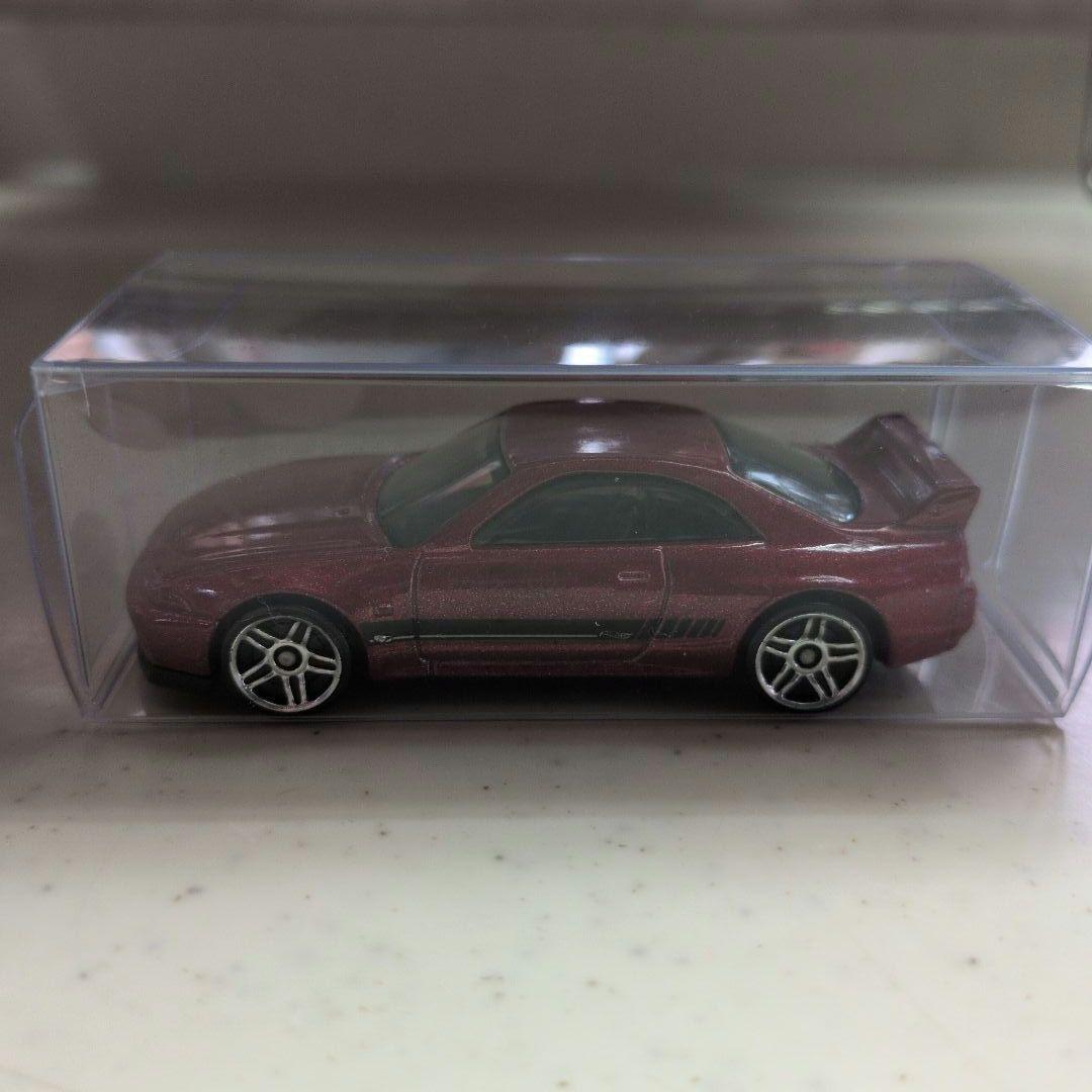ホットウィール！スカイラインGT-R！９台セット！クリアケース付き！