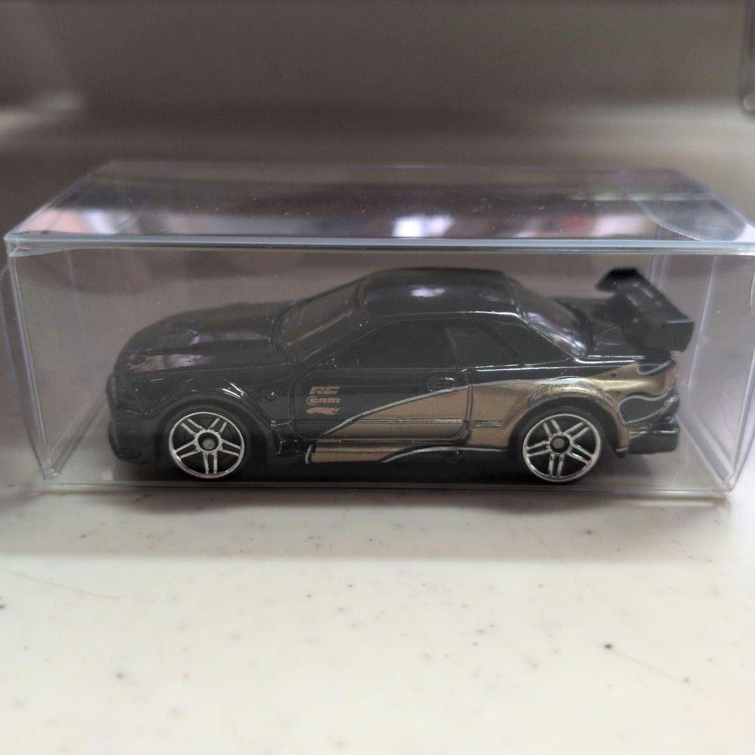 ホットウィール！スカイラインGT-R！９台セット！クリアケース付き！