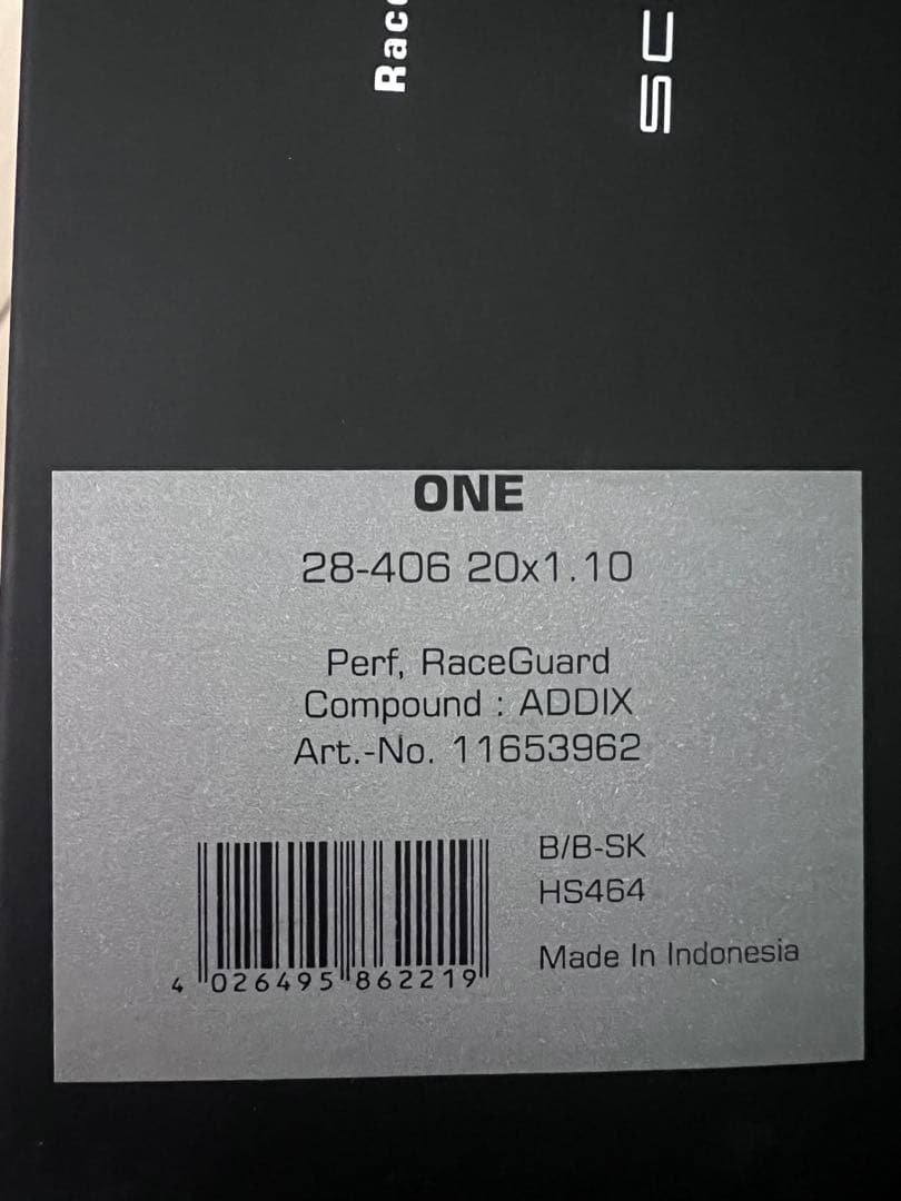 SCHWALBE ONE チューブレスタイヤ25cc
