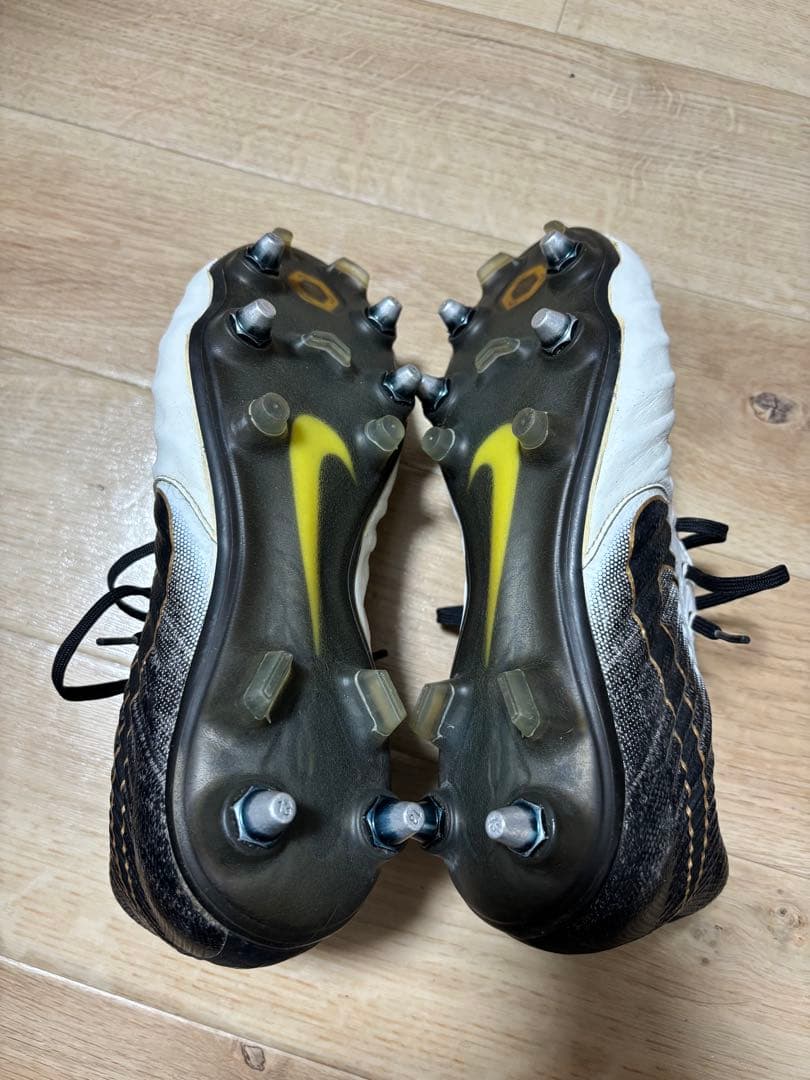 タイムセール！Nike ナイキ ティエンポレジェンド7 SG 26.5