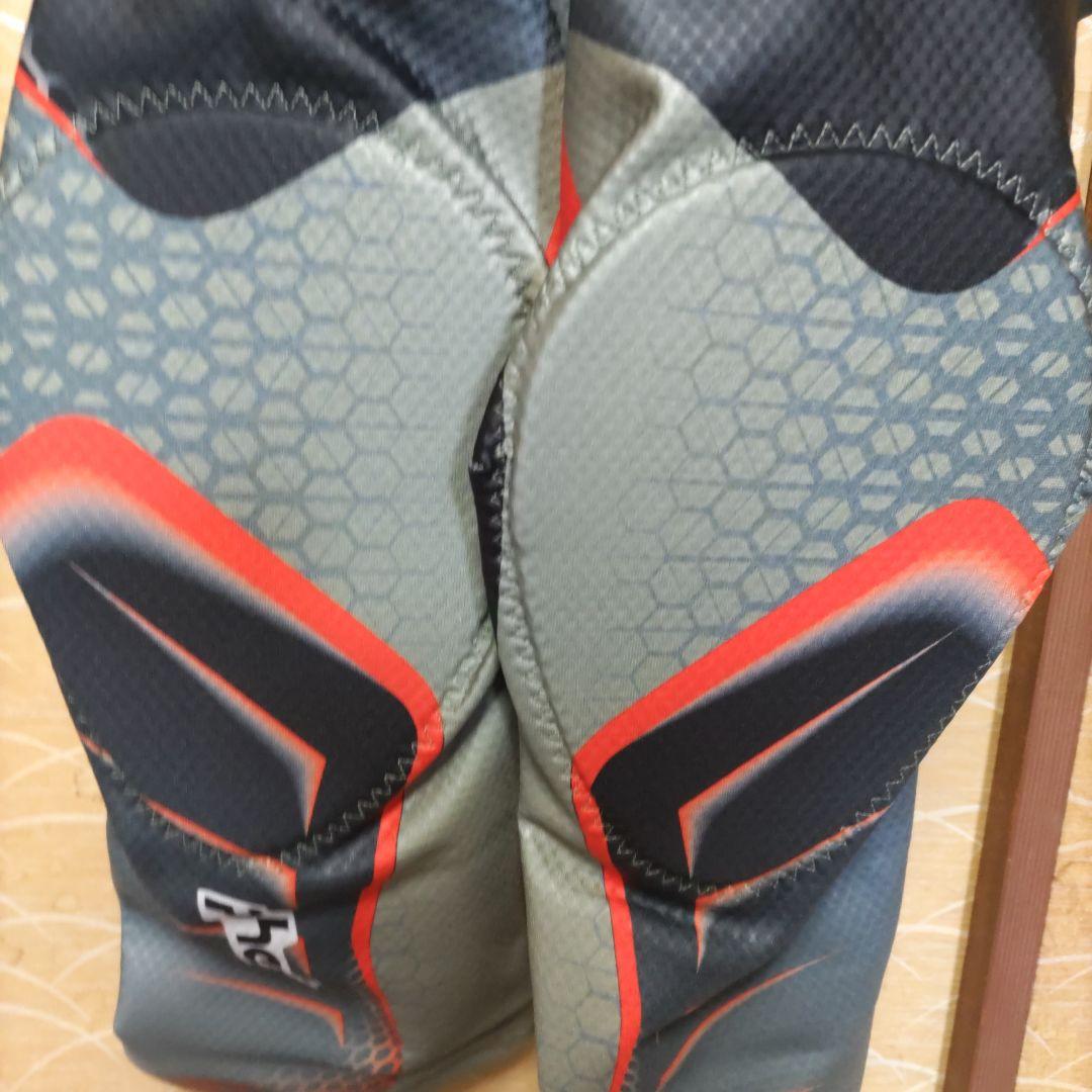タグ無し未使用保管品 ヤンスルード モデル FIS 対応ワンピース