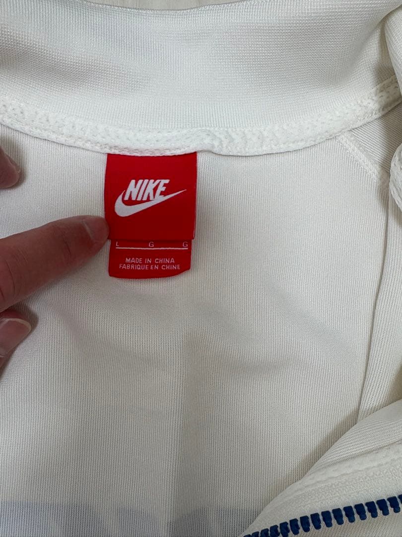 Nike フルジップジャケット ホワイト