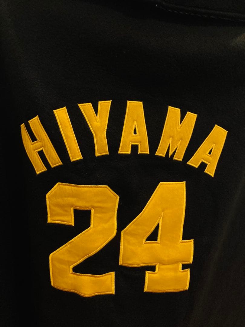新品未使用　タグ付き　阪神タイガース 桧山進次郎 フード付きポンチョ ブラック