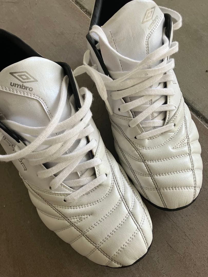 umbro アクセレイター b-rush HG 27.0cm アンブロ