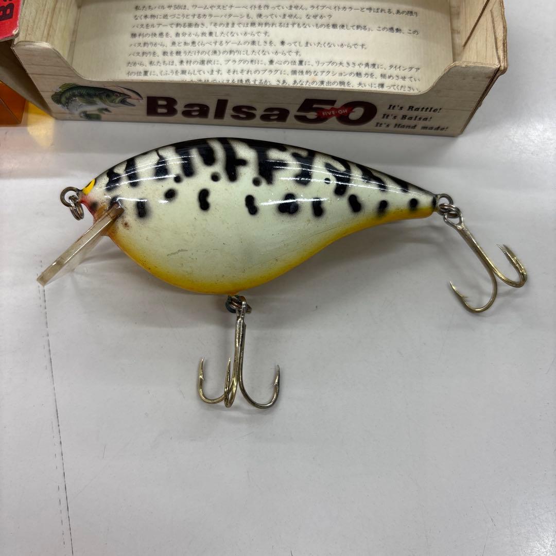 さちぞうです。Balsa 50 ブラック/ホワイト クランクベイト