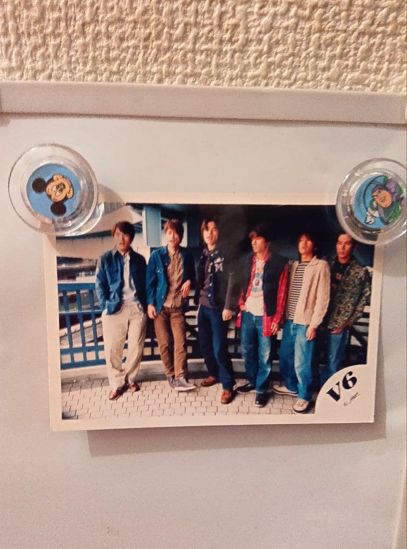 V6 公式写真