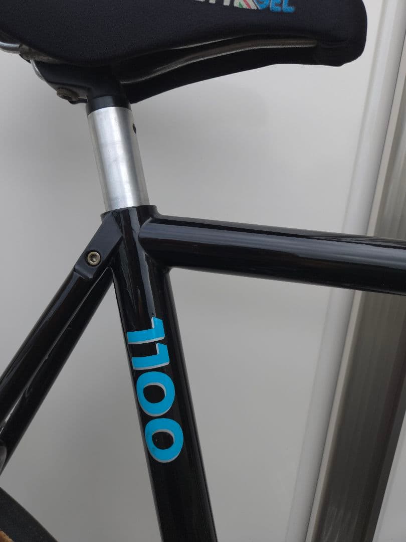 高性能TREK 1100 ロードバイク