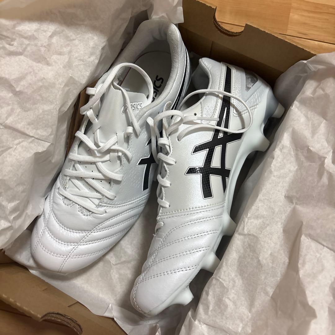 asics サッカーシューズ ホワイト/ブラック 新品