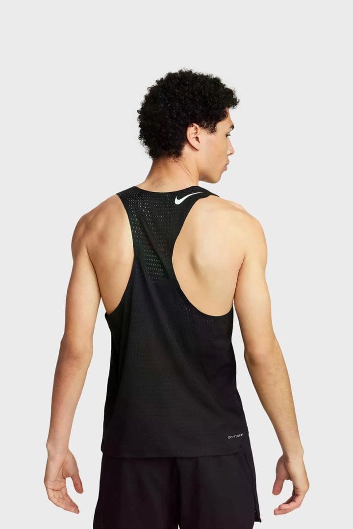 【新品】NIKE エアロスイフト シングレット ブラック Lサイズ