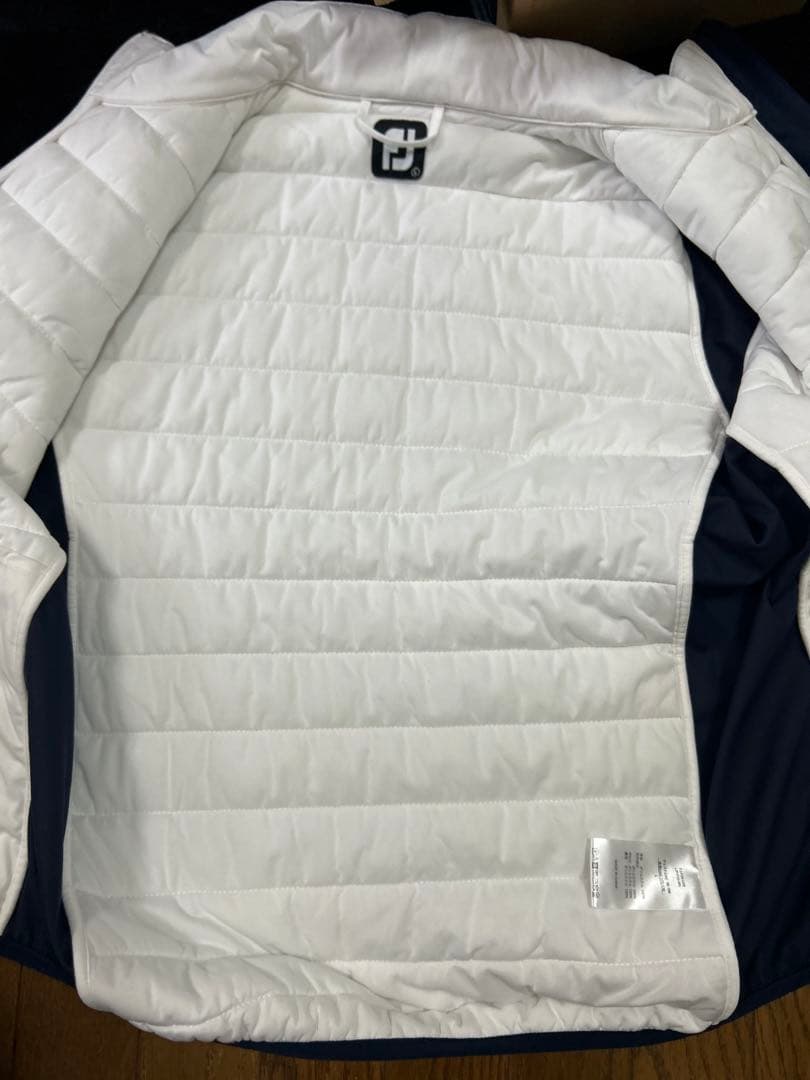 フットジョイ FootJoy ハイブリッドジャケット　ホワイト/ネイビーＬ