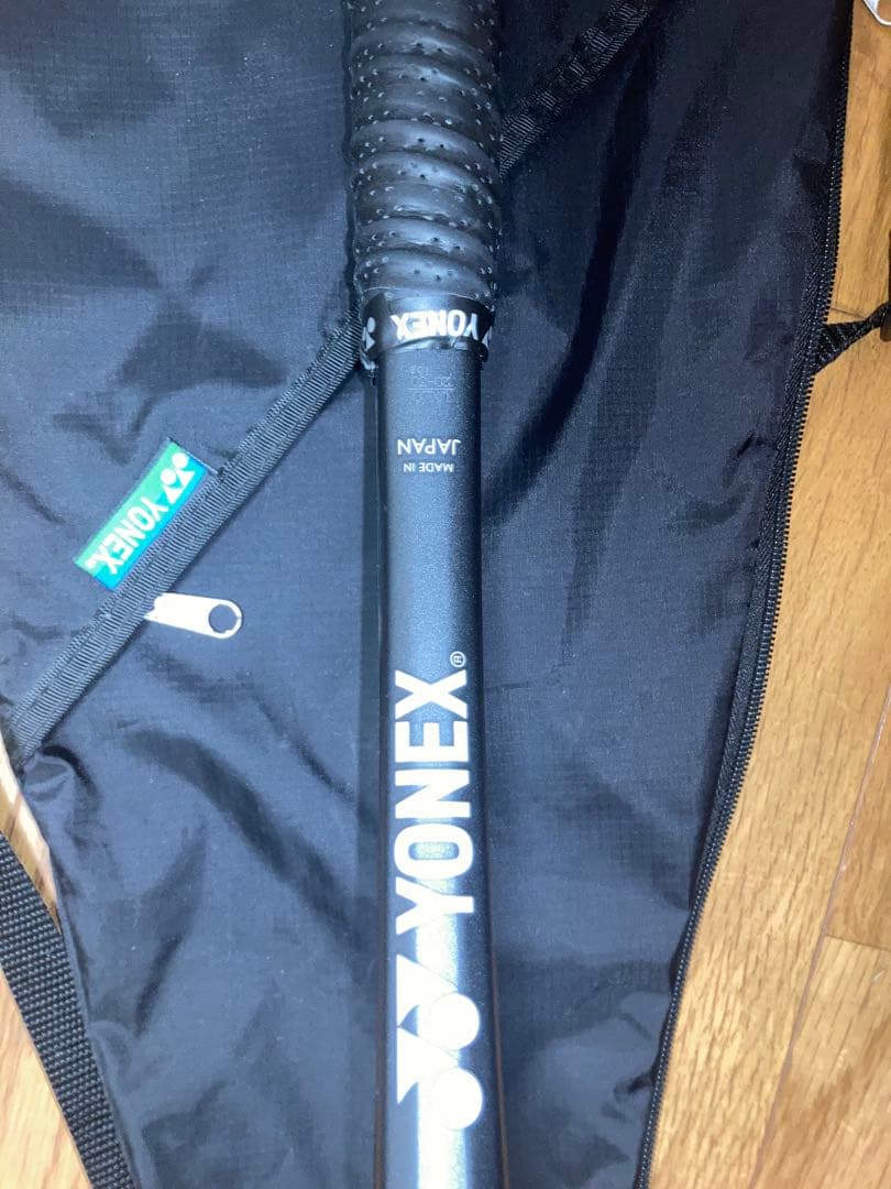 トムトム　軟式用ラケットジオブレイク50V 02GB50V前衛向け