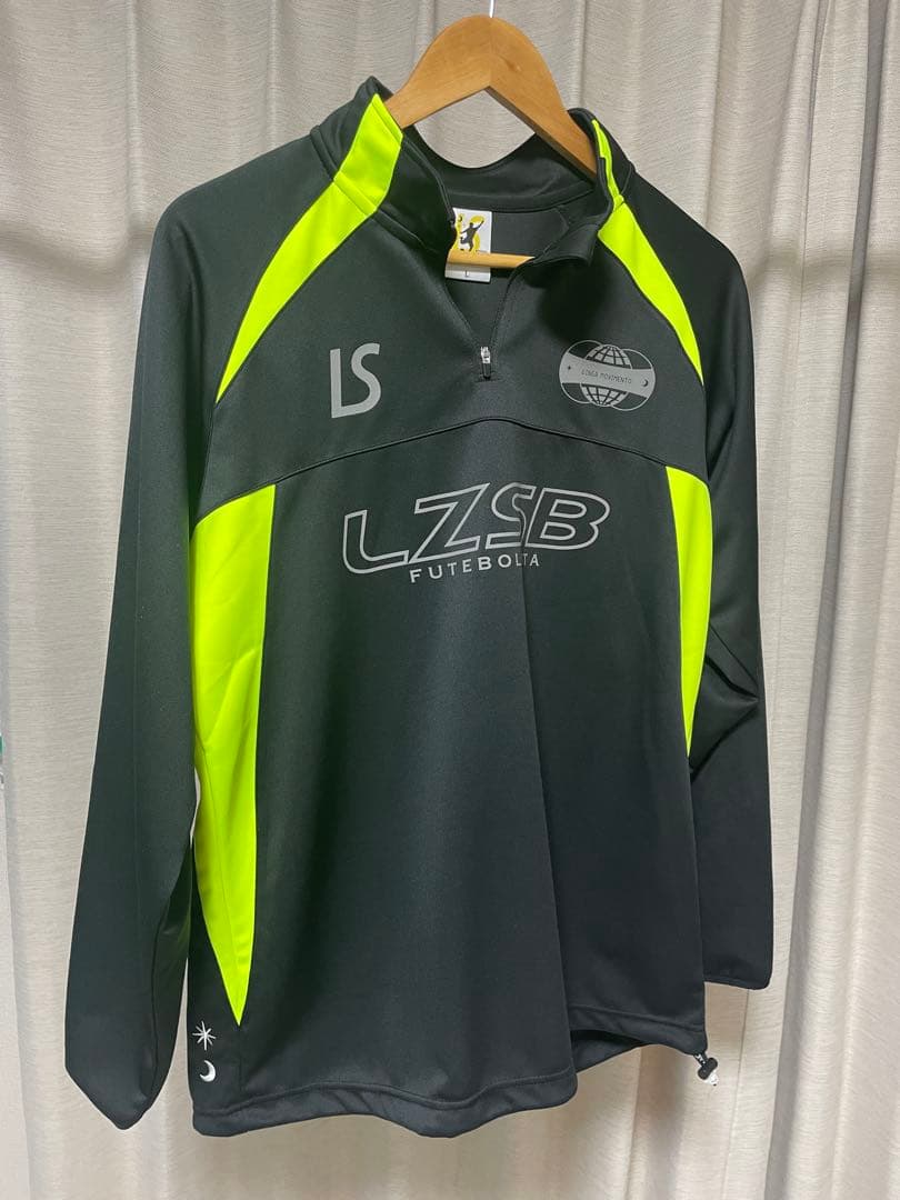 LUZ e SOMBRA Lサイズ サッカーセットアップ