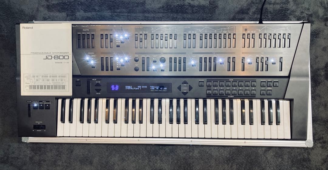 Roland シンセサイザー JD-800 メンテナンス済 ハードケース付属